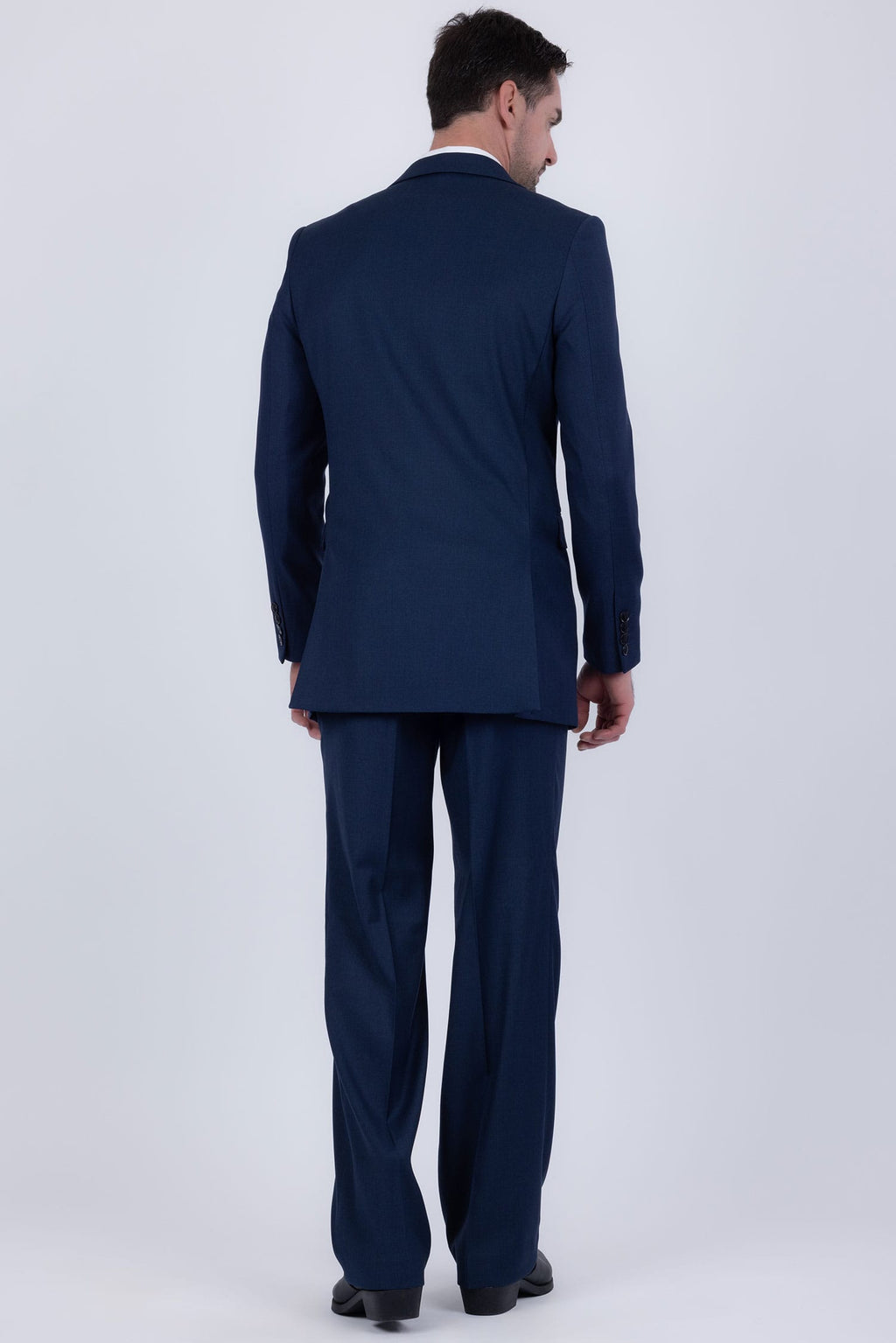 Mistcape Stable Peak Lapel Suit