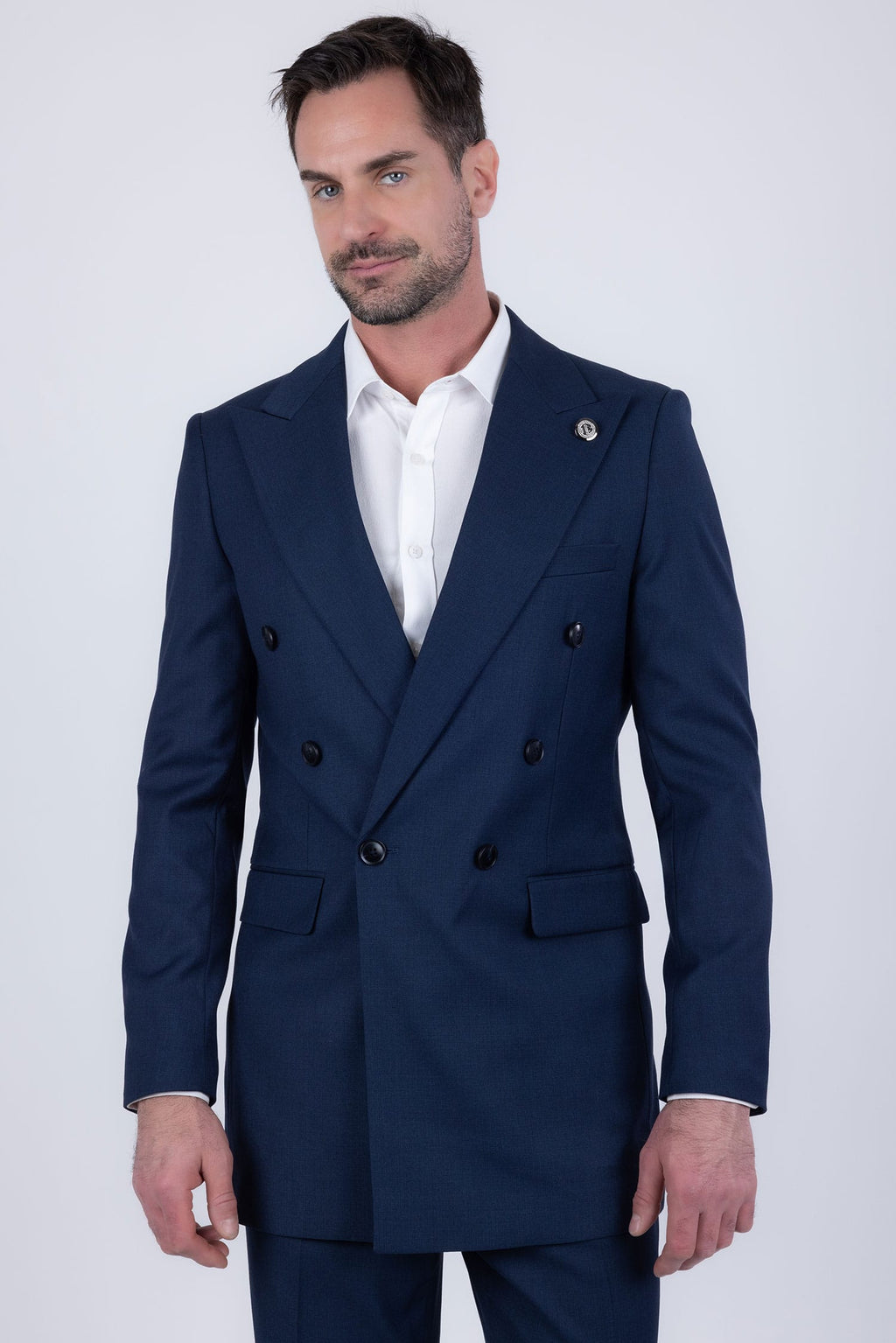 Mistcape Stable Peak Lapel Suit